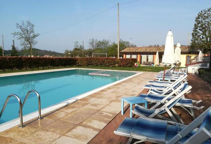 هتل Agriturismo Corte Dei Fiori