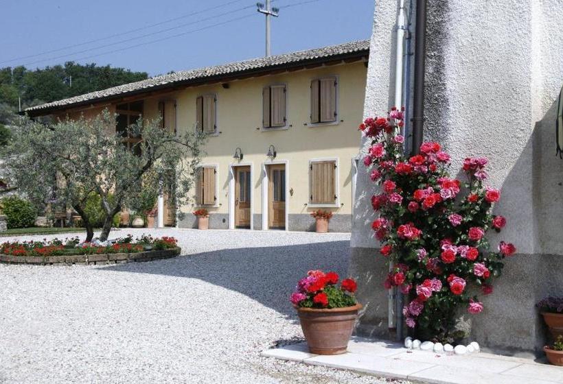 هتل Agriturismo Corte Dei Fiori