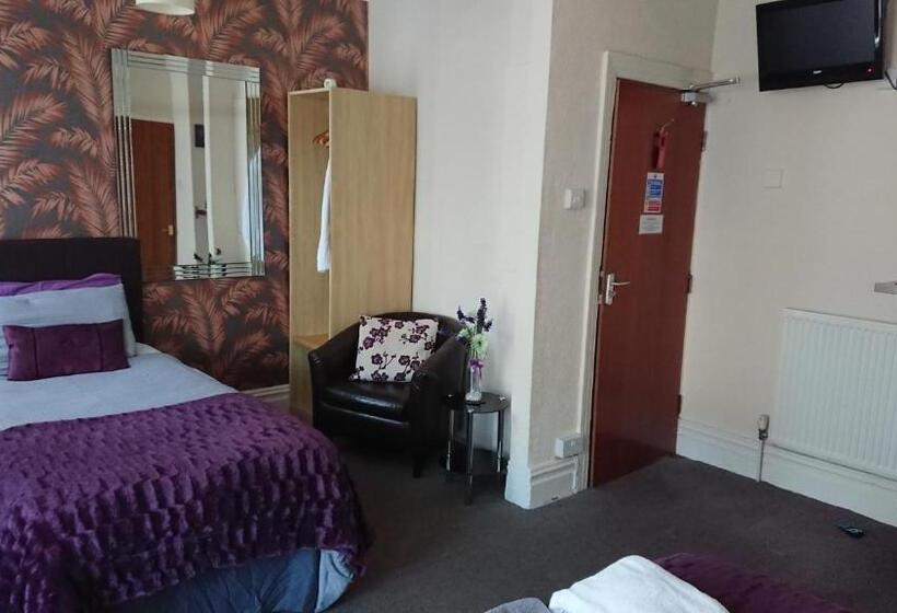 ペンション Ash Lea