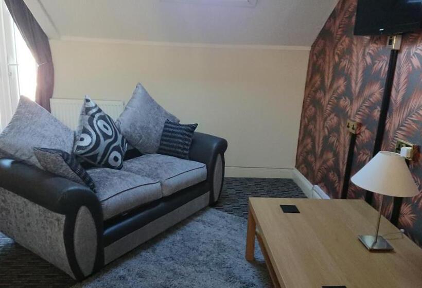 ペンション Ash Lea