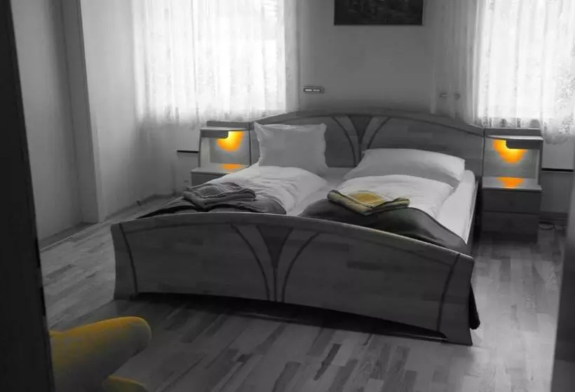 پانسیون Gasthof Laggner