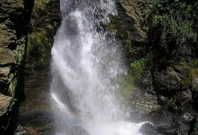 Majatalo Hostal El Cascapeñas De La Alpujarra