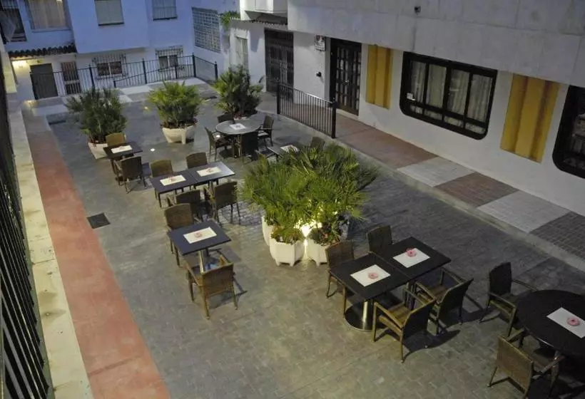 پانسیون Hostal El Labrador