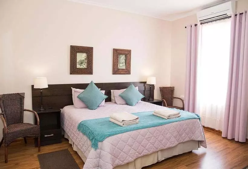 Majatalo Jaybay House