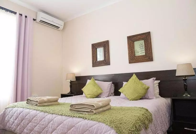 Majatalo Jaybay House