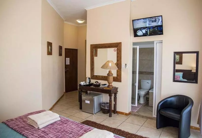 Majatalo Jaybay House