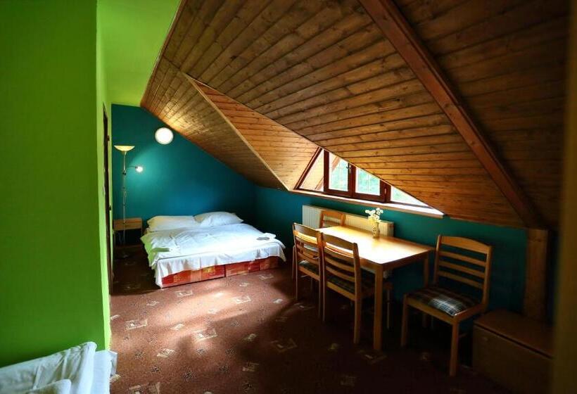 펜션 Penzion šatovské Lípy