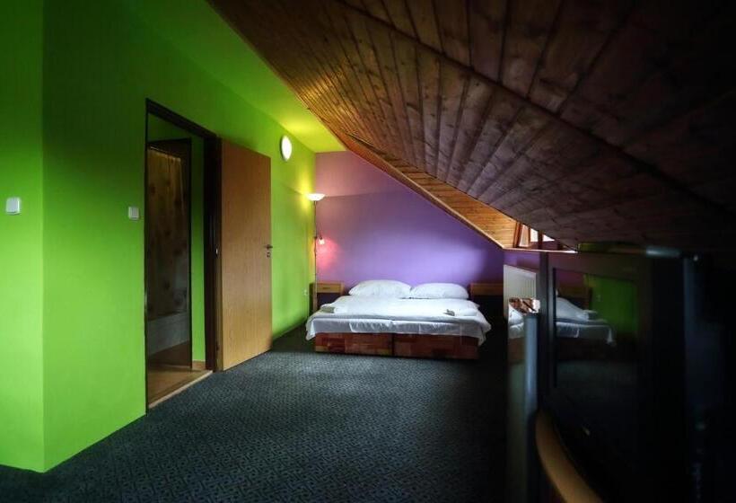 펜션 Penzion šatovské Lípy