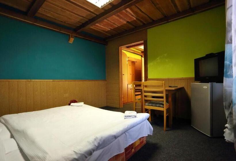 펜션 Penzion šatovské Lípy