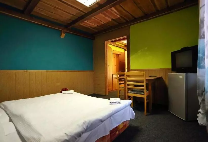 پانسیون Penzion šatovské Lípy