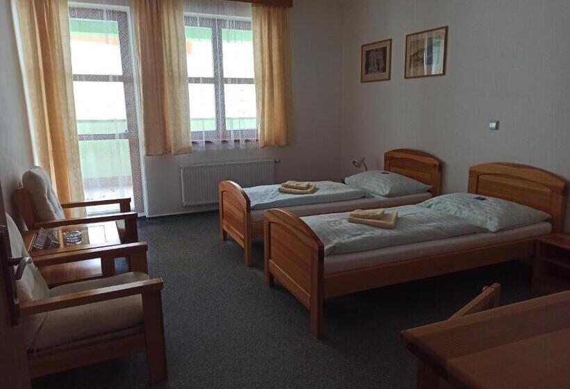 פנסיון Penzion Stella