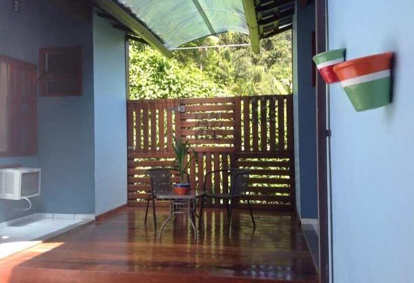 ペンション Pousada Telhado Azul