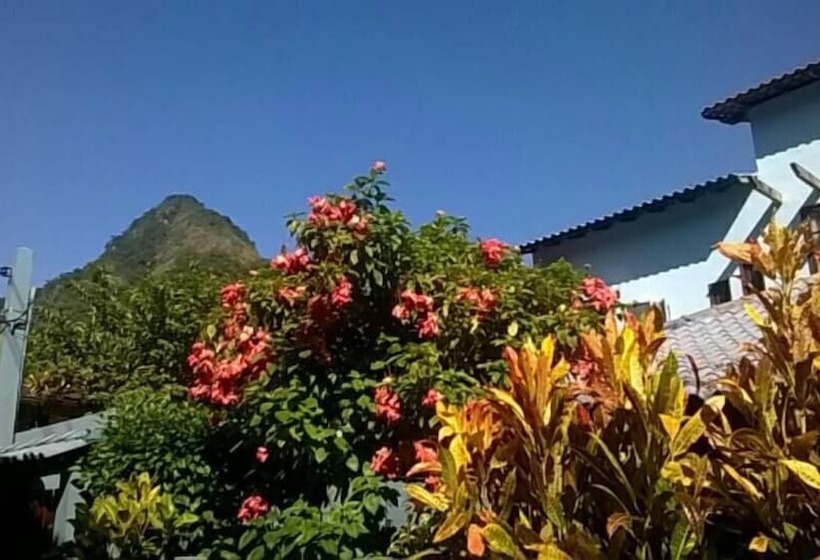 ペンション Pousada Telhado Azul