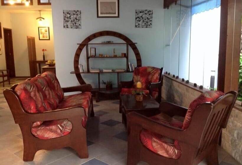 ペンション Pousada Telhado Azul