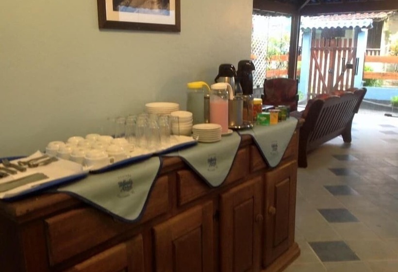 ペンション Pousada Telhado Azul