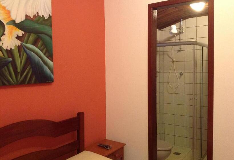 ペンション Pousada Telhado Azul