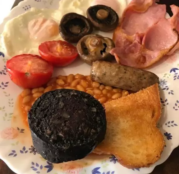 Majatalo Redwood Lodge