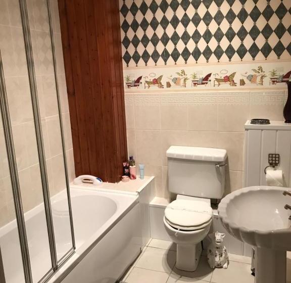 膳宿费 Redwood Lodge