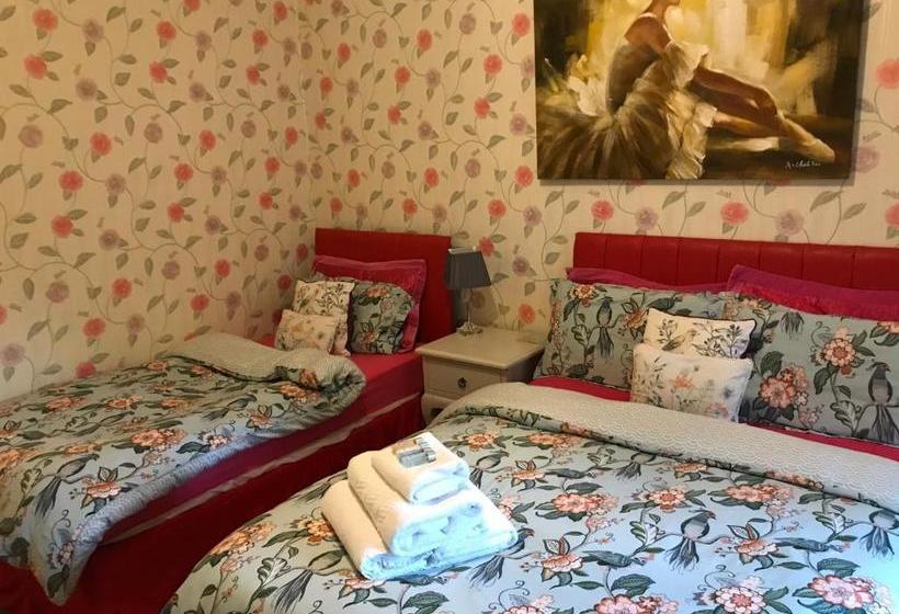 膳宿费 Redwood Lodge