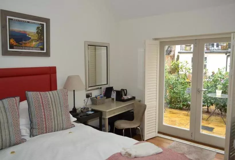 Majatalo The Bradley