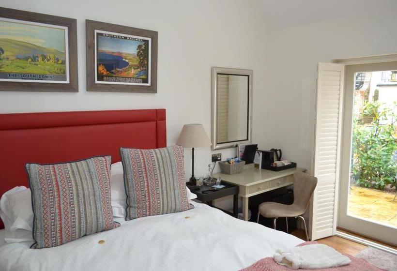 بنسيون The Bradley