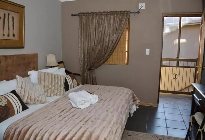 Majatalo Two Bells Guest House
