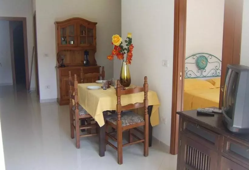 Aparthotel Pompeo