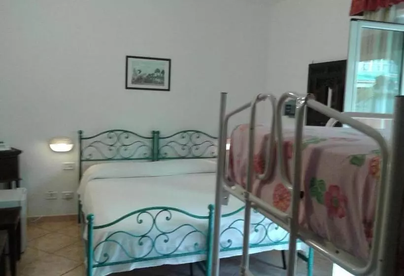 Aparthotel Pompeo