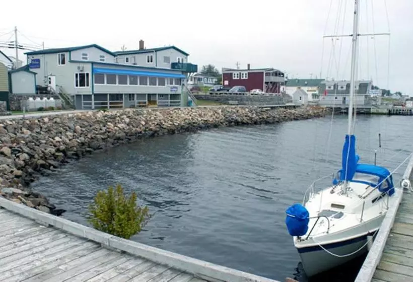 Auberge Bay Wind Suites