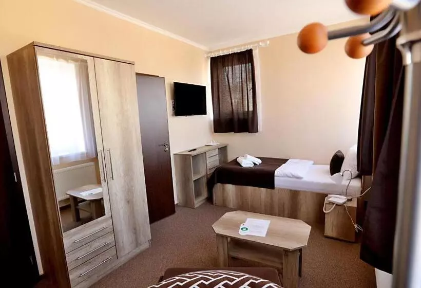 Retkeilymaja Pension Viola