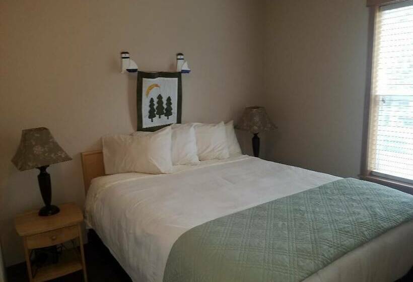 فندق صغير Sea Breeze Court