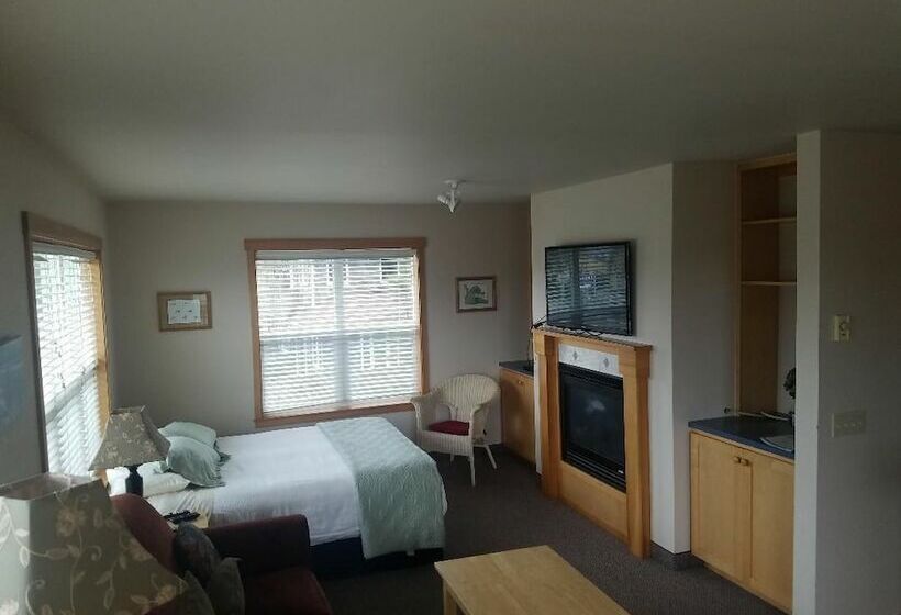 فندق صغير Sea Breeze Court