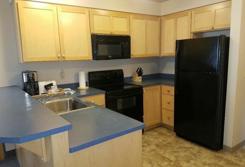 فندق صغير Sea Breeze Court