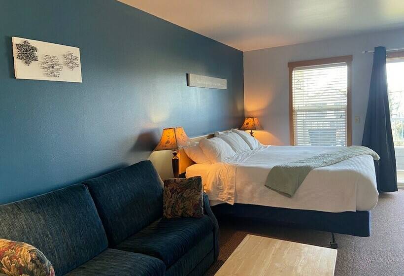 فندق صغير Sea Breeze Court