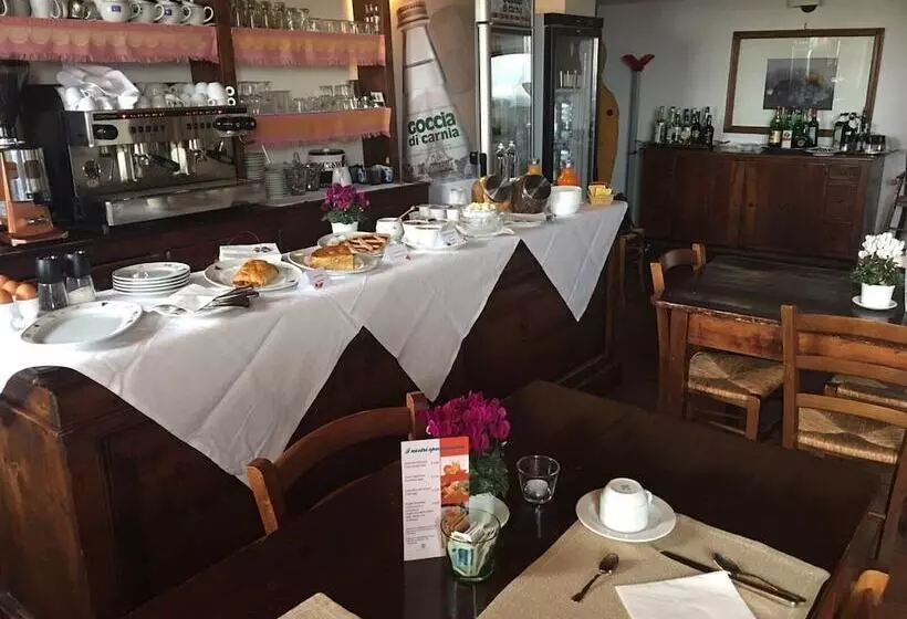 Hotelli Agriturismo Scacciapensieri