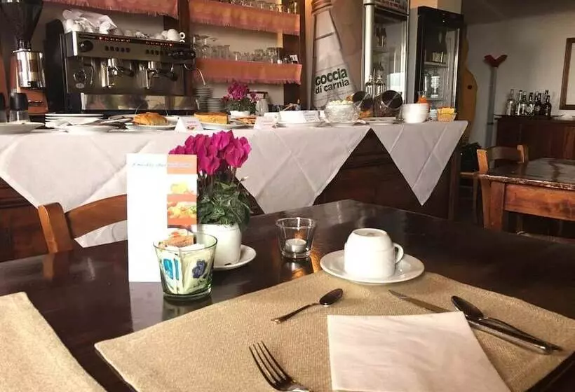 Hotelli Agriturismo Scacciapensieri