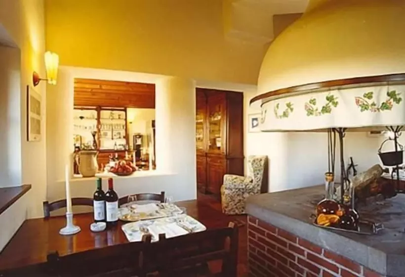 Hotelli Agriturismo Scacciapensieri