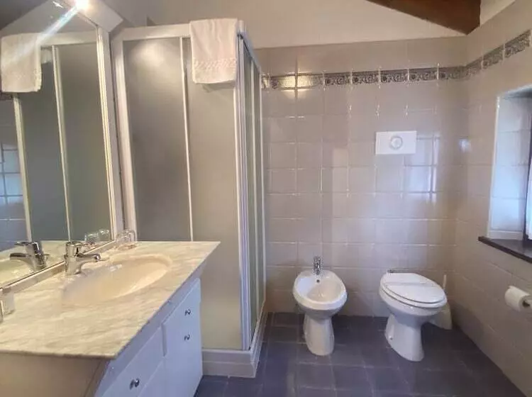 Hotelli Agriturismo Scacciapensieri