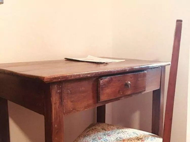 Hotelli Agriturismo Scacciapensieri