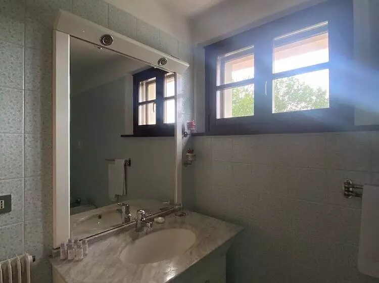 Hotelli Agriturismo Scacciapensieri