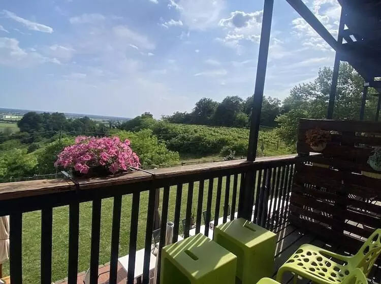 Hotelli Agriturismo Scacciapensieri