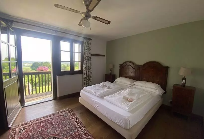 Hotelli Agriturismo Scacciapensieri