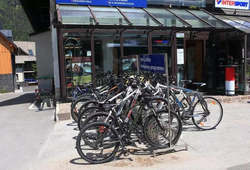 ペンション Apartments And Rooms Bernik