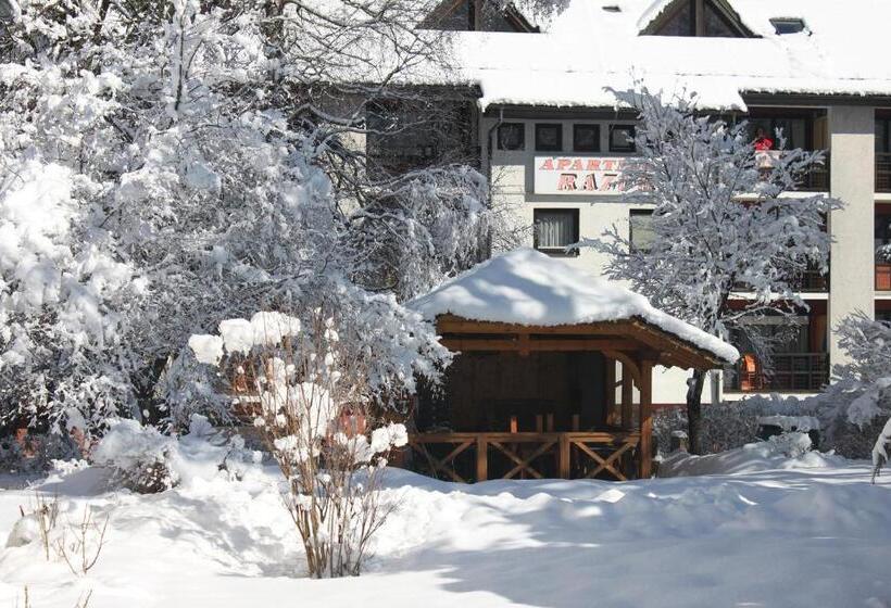 Пансион Apartments And Rooms Bernik