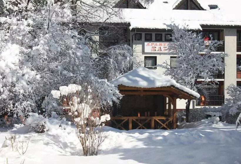 ペンション Apartments And Rooms Bernik