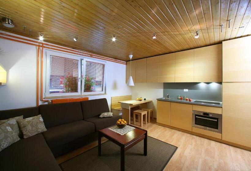 Пансион Apartments And Rooms Bernik