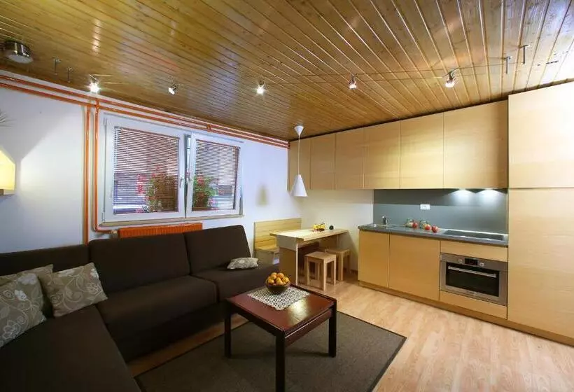 ペンション Apartments And Rooms Bernik