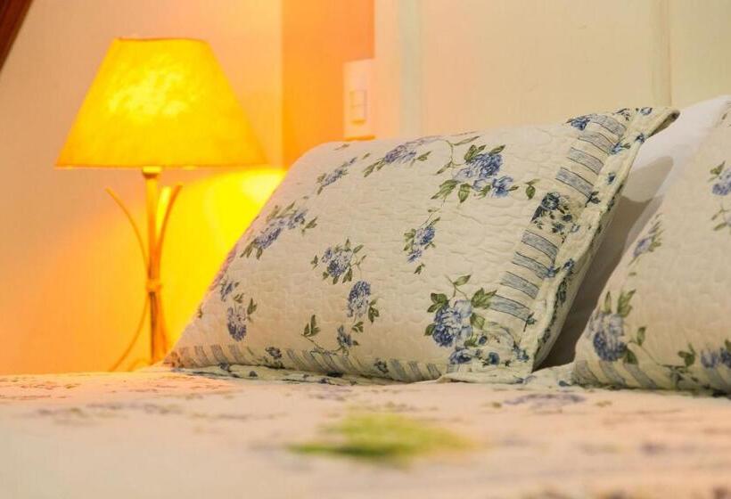 پانسیون Pousada D Lines