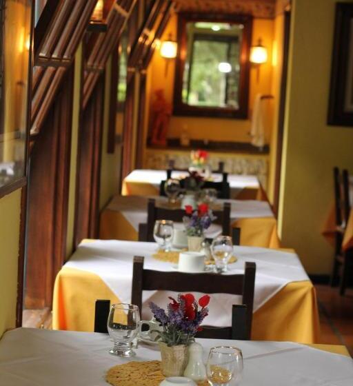 Pensionat Pousada Esmeralda