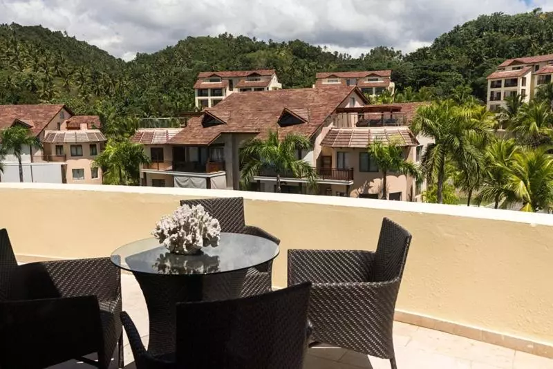 The Bannister Hotel & Yacht Club By Mint